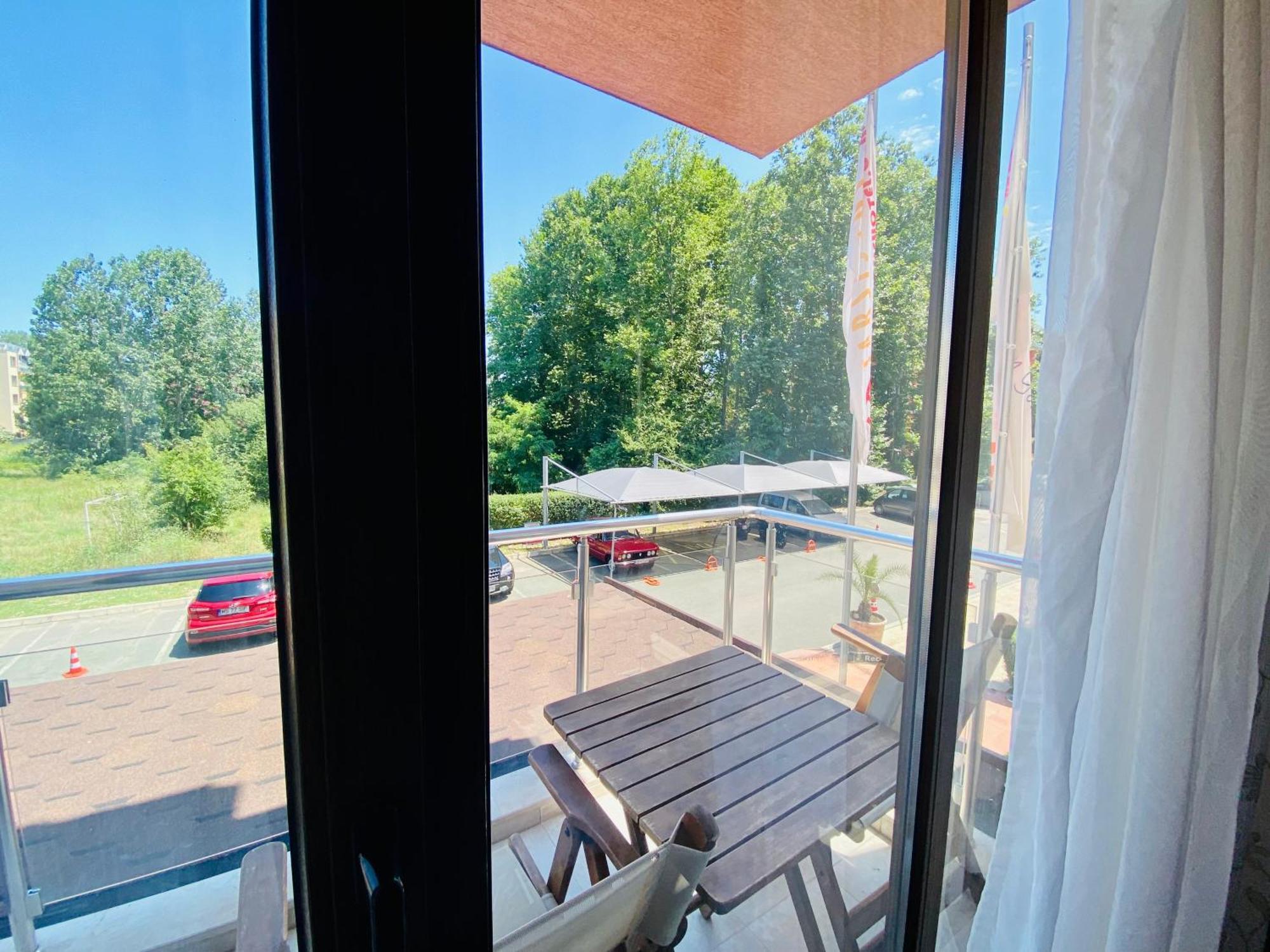 Bratanov Summer Apartment Pantai Sunny Bilik gambar